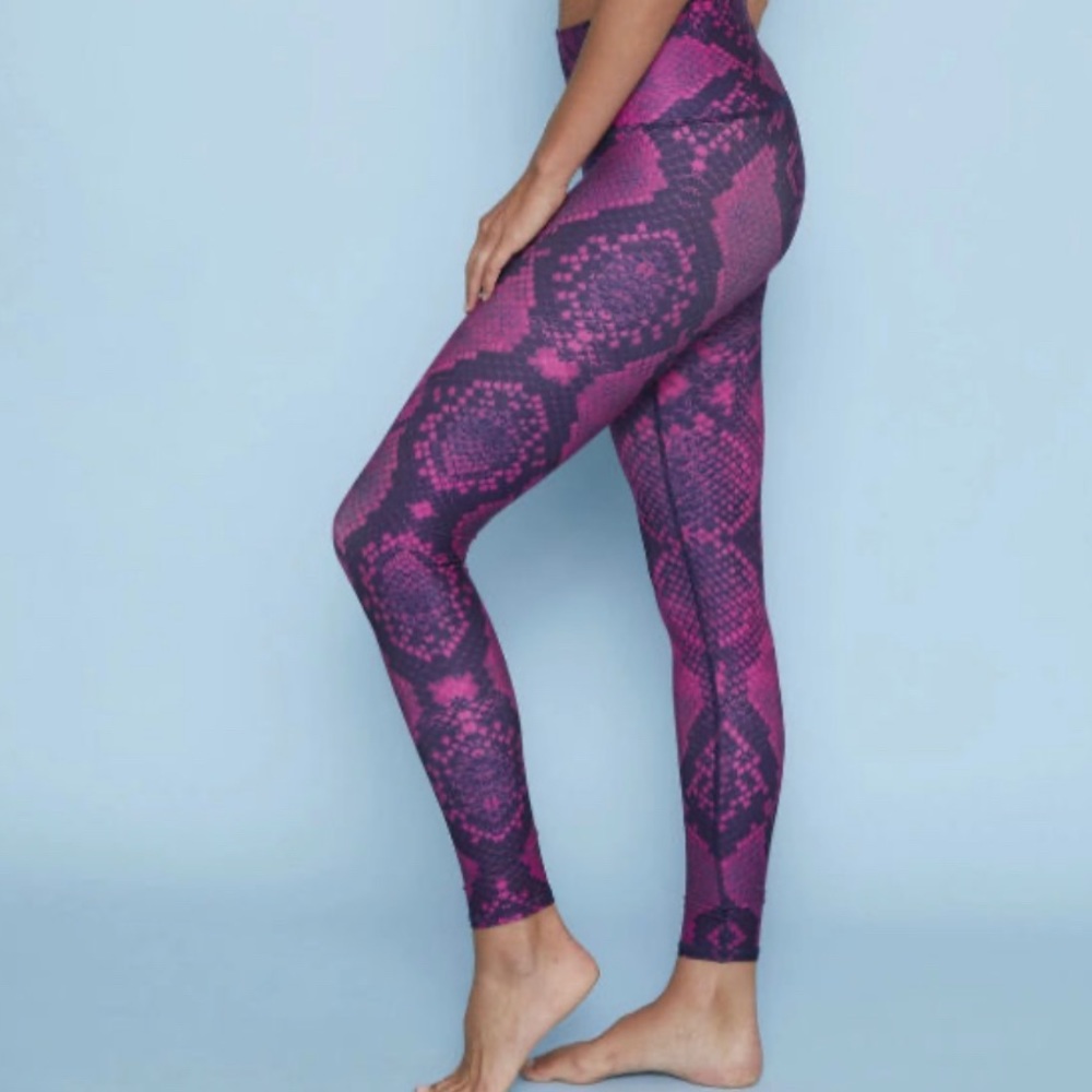 [Niyama Sol] Python Barefoot Legging